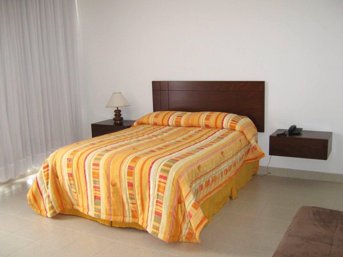 Hotel Royal Plaza Cali Room photo